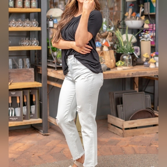 Flying Monkey Reform High Rise Mom Jeans Light Blue 27/5 Inseam 27 Raw Hem Nwt - Picture 3 of 13